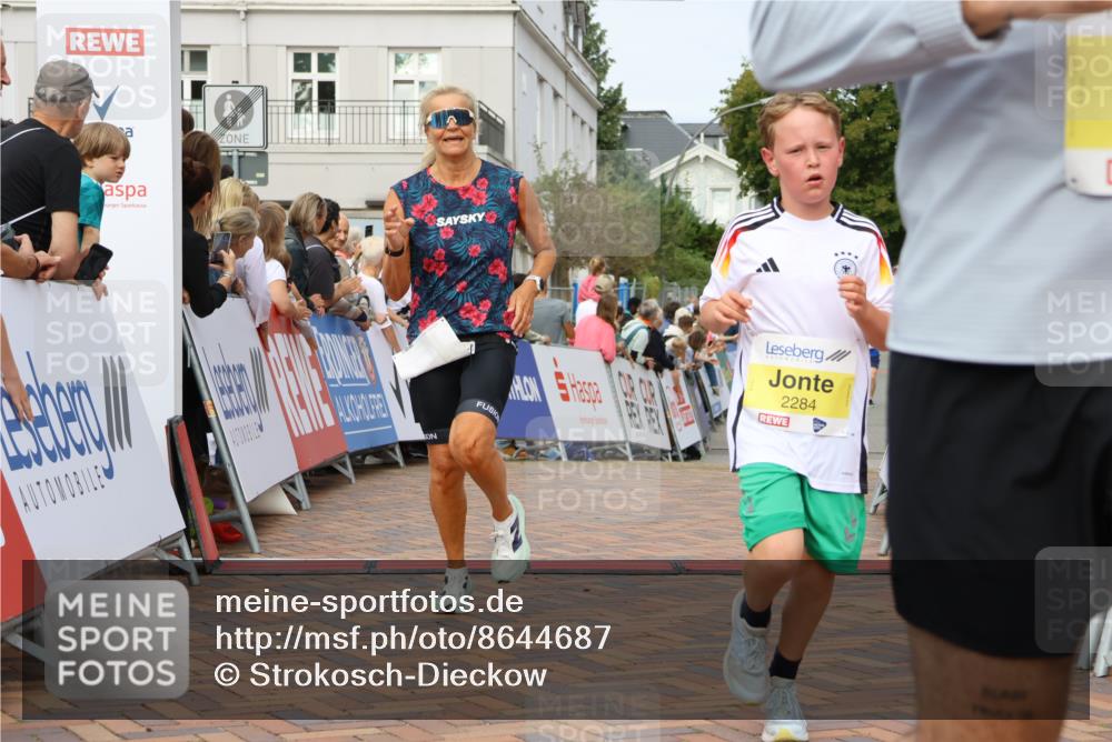31.08.2025 - 21. Blankeneser Heldenlauf Strokosch-Dieckow http://msf.ph/oto/8644687 31.08.2025 10:23:38 Ziel 2186, 2071, 2284, 2618 meine-sportfotos.de