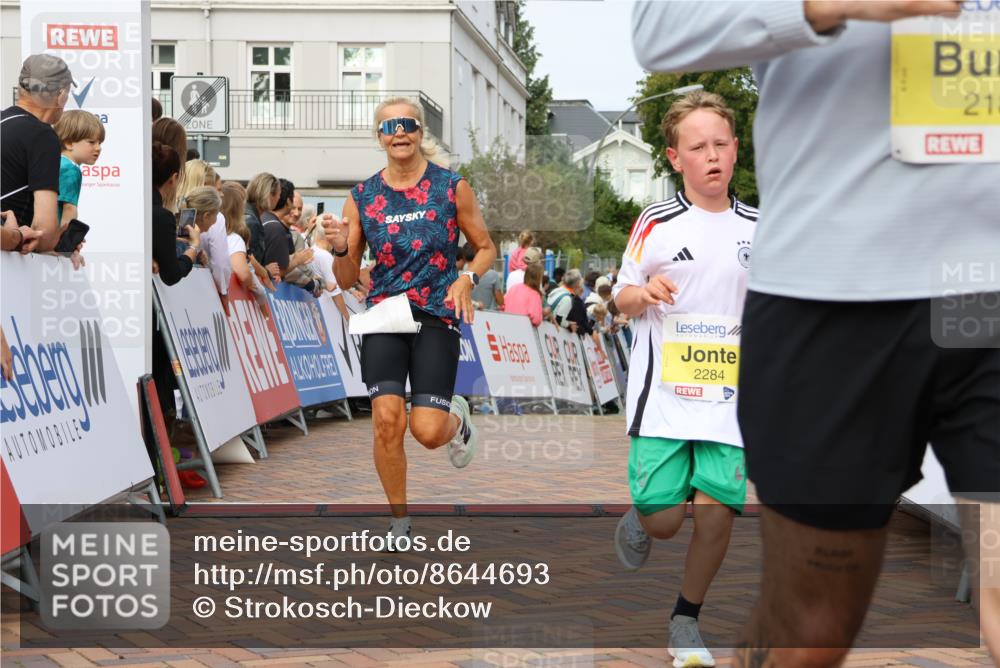 31.08.2025 - 21. Blankeneser Heldenlauf Strokosch-Dieckow http://msf.ph/oto/8644693 31.08.2025 10:23:38 Ziel 2186, 2071, 2284, 2618 meine-sportfotos.de
