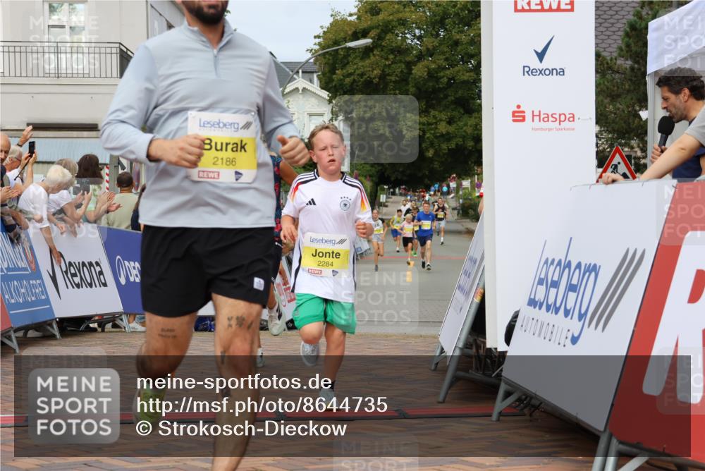 31.08.2025 - 21. Blankeneser Heldenlauf Strokosch-Dieckow http://msf.ph/oto/8644735 31.08.2025 10:23:37 Ziel 2186, 2071, 2284, 2618 meine-sportfotos.de