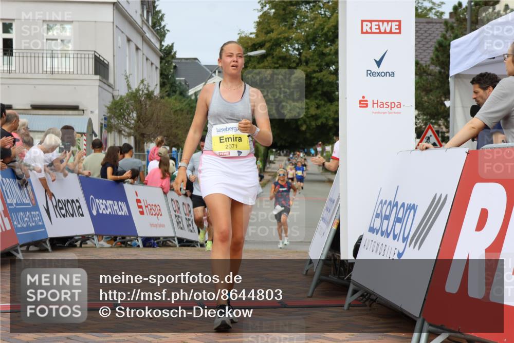 31.08.2025 - 21. Blankeneser Heldenlauf Strokosch-Dieckow http://msf.ph/oto/8644803 31.08.2025 10:23:33 Ziel 2186, 2525, 2471, 2071, 2284, 2618 meine-sportfotos.de
