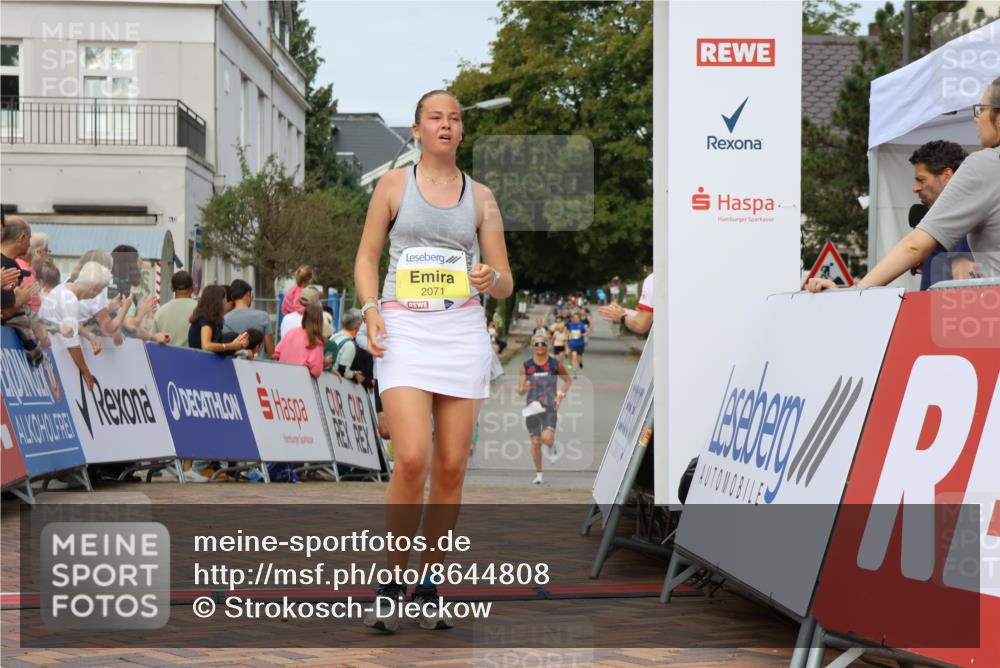 31.08.2025 - 21. Blankeneser Heldenlauf Strokosch-Dieckow http://msf.ph/oto/8644808 31.08.2025 10:23:33 Ziel 2186, 2525, 2471, 2071, 2284, 2618 meine-sportfotos.de