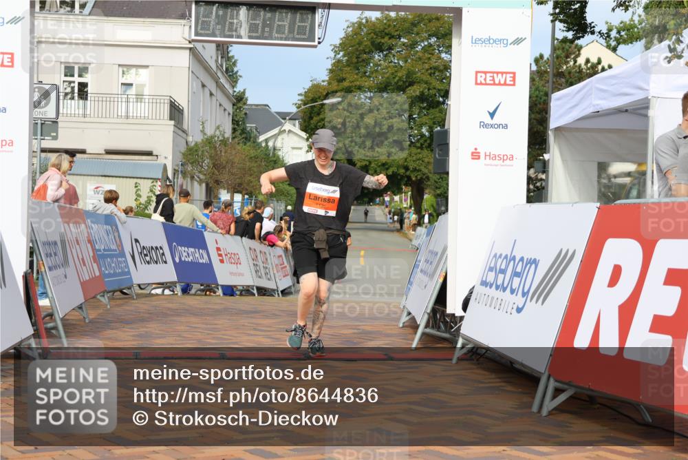 31.08.2025 - 21. Blankeneser Heldenlauf Strokosch-Dieckow http://msf.ph/oto/8644836 31.08.2025 10:02:53 Ziel 1122 meine-sportfotos.de