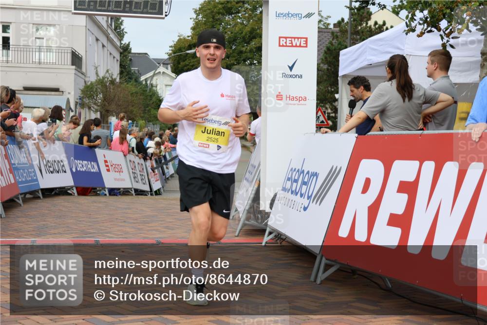 31.08.2025 - 21. Blankeneser Heldenlauf Strokosch-Dieckow http://msf.ph/oto/8644870 31.08.2025 10:23:28 Ziel 2525, 2471, 2071 meine-sportfotos.de