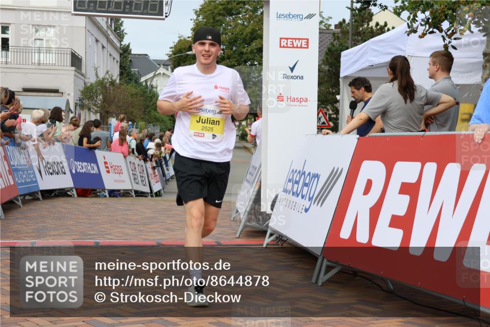 31.08.2025 - 21. Blankeneser Heldenlauf Strokosch-Dieckow http://msf.ph/oto/8644878 31.08.2025 10:23:28 Ziel 2525, 2471, 2071 meine-sportfotos.de