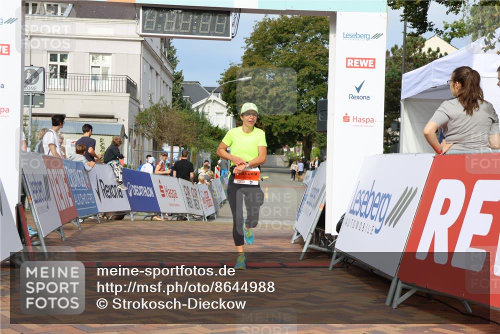 31.08.2025 - 21. Blankeneser Heldenlauf Strokosch-Dieckow http://msf.ph/oto/8644988 31.08.2025 10:00:13 Ziel 1016 meine-sportfotos.de