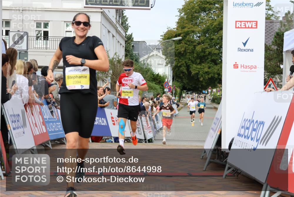 31.08.2025 - 21. Blankeneser Heldenlauf Strokosch-Dieckow http://msf.ph/oto/8644998 31.08.2025 10:23:16 Ziel 2293, 2508, 2643, 2394 meine-sportfotos.de