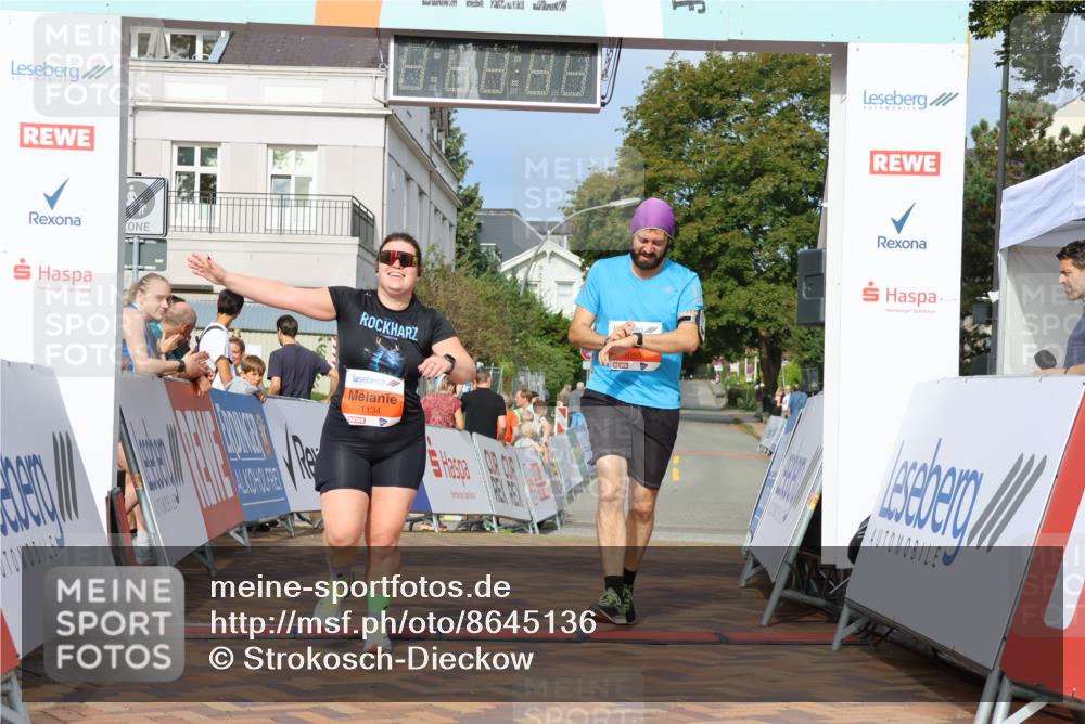 31.08.2025 - 21. Blankeneser Heldenlauf Strokosch-Dieckow http://msf.ph/oto/8645136 31.08.2025 09:58:29 Ziel 1135, 1134, 1021, 1055, 1089 meine-sportfotos.de