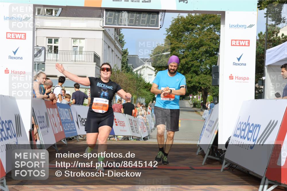 31.08.2025 - 21. Blankeneser Heldenlauf Strokosch-Dieckow http://msf.ph/oto/8645142 31.08.2025 09:58:29 Ziel 1135, 1134, 1021, 1055, 1089 meine-sportfotos.de
