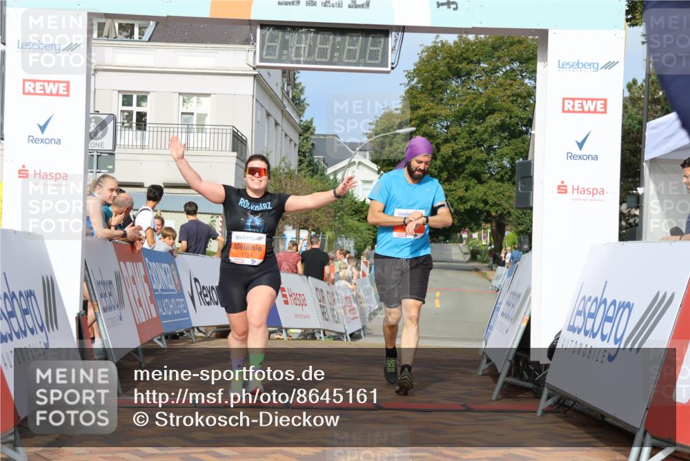 31.08.2025 - 21. Blankeneser Heldenlauf Strokosch-Dieckow http://msf.ph/oto/8645161 31.08.2025 09:58:29 Ziel 1135, 1134, 1021, 1055, 1089 meine-sportfotos.de