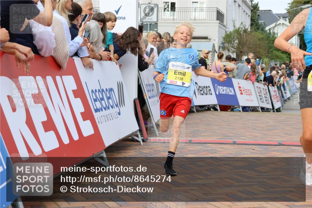 31.08.2025 - 21. Blankeneser Heldenlauf Strokosch-Dieckow http://msf.ph/oto/8645274 31.08.2025 10:22:45 Ziel 2314, 2138, 2372 meine-sportfotos.de