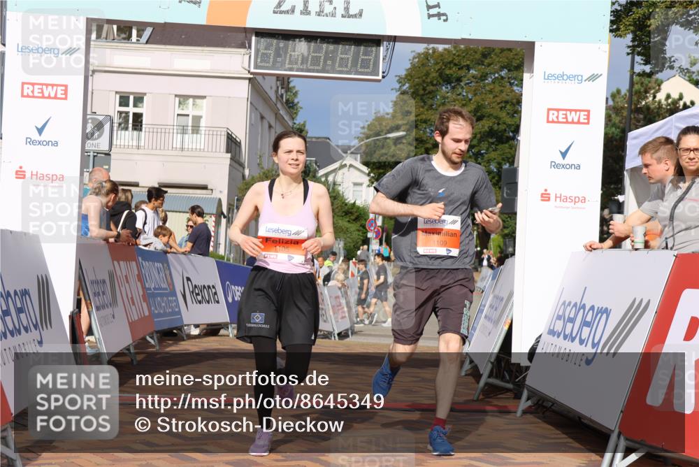 31.08.2025 - 21. Blankeneser Heldenlauf Strokosch-Dieckow http://msf.ph/oto/8645349 31.08.2025 09:57:16 Ziel 1109, 1105 meine-sportfotos.de