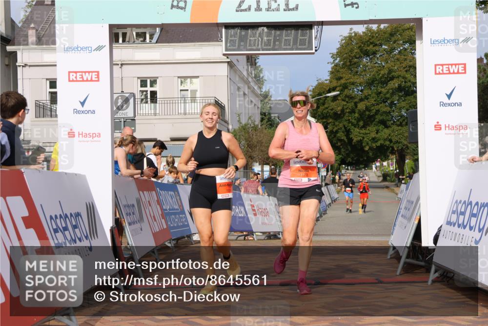 31.08.2025 - 21. Blankeneser Heldenlauf Strokosch-Dieckow http://msf.ph/oto/8645561 31.08.2025 09:56:53 Ziel 1178, 1036 meine-sportfotos.de
