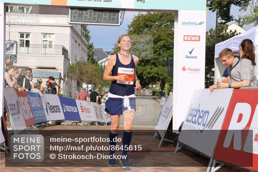 31.08.2025 - 21. Blankeneser Heldenlauf Strokosch-Dieckow http://msf.ph/oto/8645615 31.08.2025 09:56:09 Ziel 1097 meine-sportfotos.de