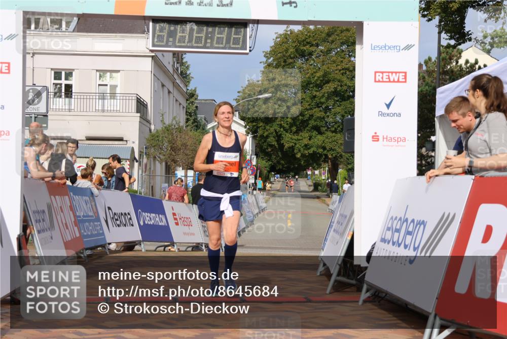 31.08.2025 - 21. Blankeneser Heldenlauf Strokosch-Dieckow http://msf.ph/oto/8645684 31.08.2025 09:56:08 Ziel 1097 meine-sportfotos.de