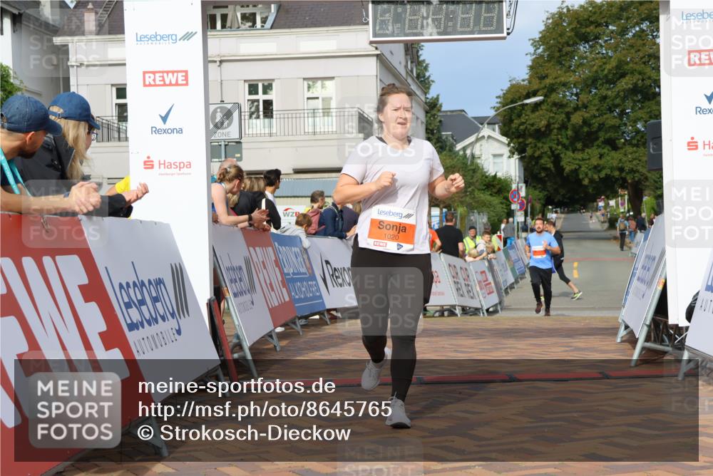 31.08.2025 - 21. Blankeneser Heldenlauf Strokosch-Dieckow http://msf.ph/oto/8645765 31.08.2025 09:54:50 Ziel 1156, 1020 meine-sportfotos.de