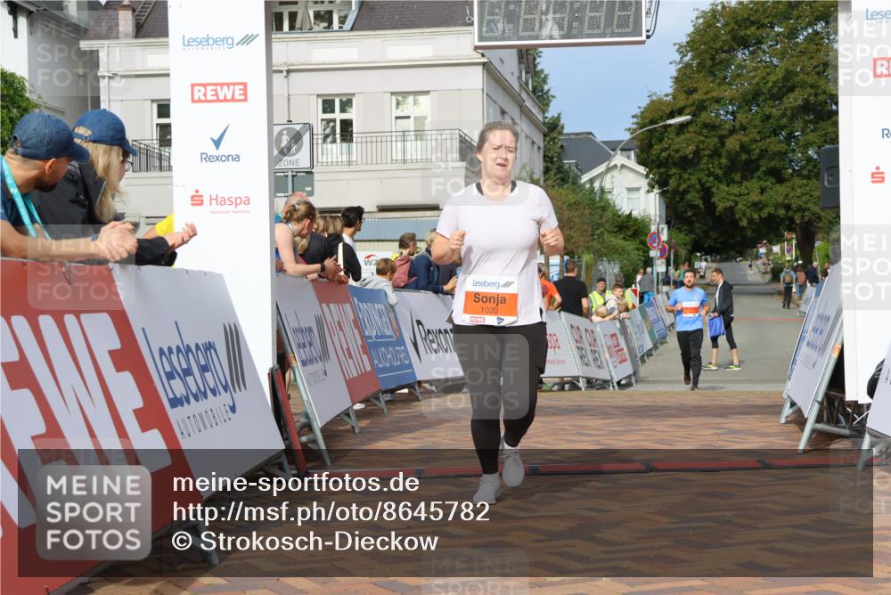 31.08.2025 - 21. Blankeneser Heldenlauf Strokosch-Dieckow http://msf.ph/oto/8645782 31.08.2025 09:54:50 Ziel 1156, 1020 meine-sportfotos.de
