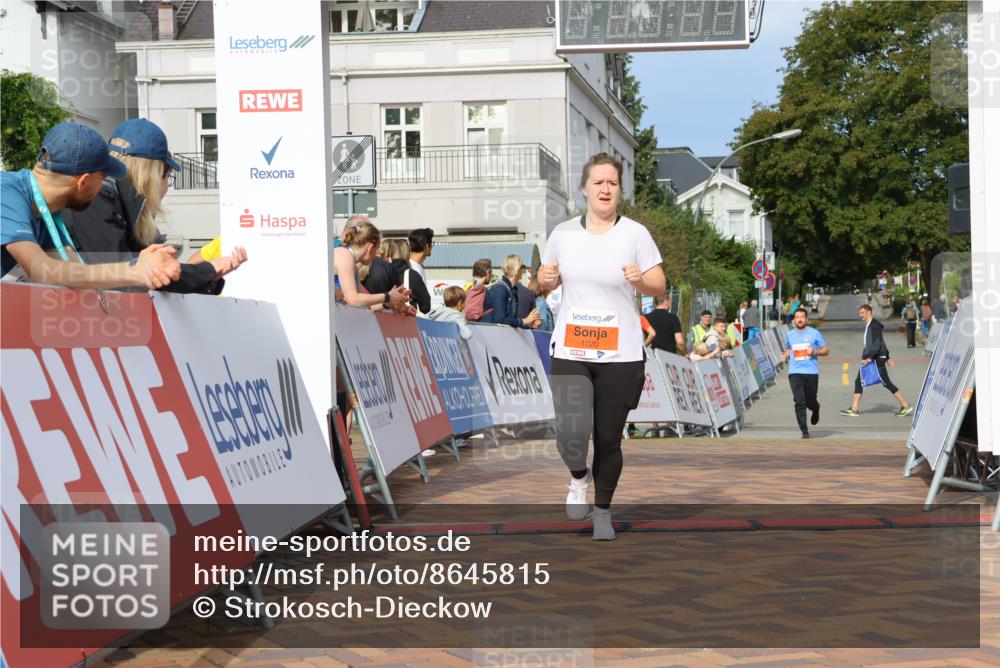 31.08.2025 - 21. Blankeneser Heldenlauf Strokosch-Dieckow http://msf.ph/oto/8645815 31.08.2025 09:54:50 Ziel 1156, 1020 meine-sportfotos.de