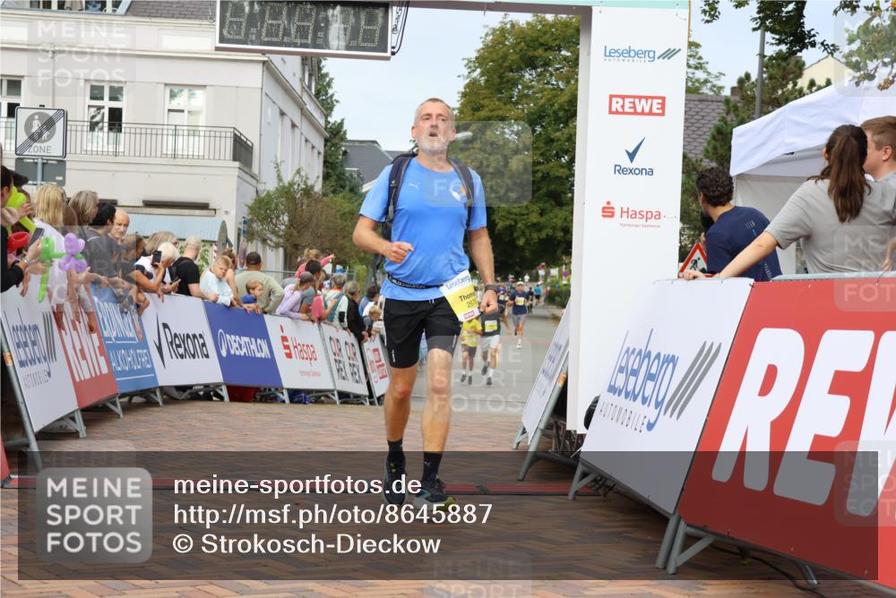 31.08.2025 - 21. Blankeneser Heldenlauf Strokosch-Dieckow http://msf.ph/oto/8645887 31.08.2025 10:22:11 Ziel 2676, 2593 meine-sportfotos.de