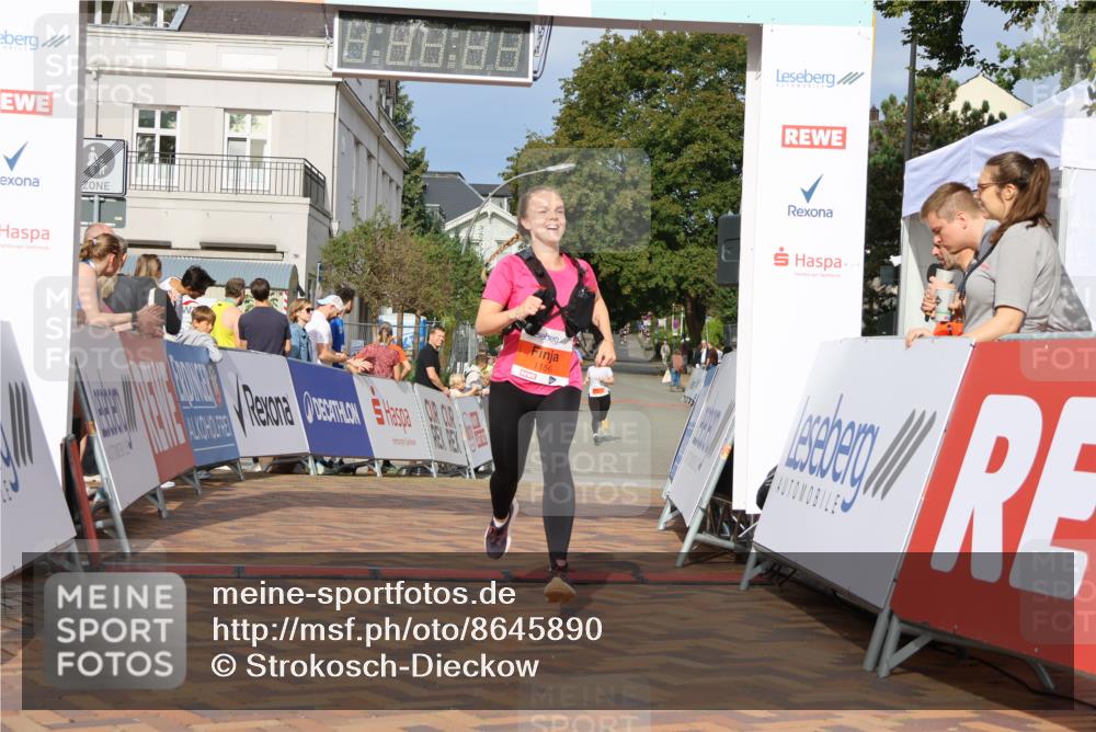 31.08.2025 - 21. Blankeneser Heldenlauf Strokosch-Dieckow http://msf.ph/oto/8645890 31.08.2025 09:54:42 Ziel 1156 meine-sportfotos.de