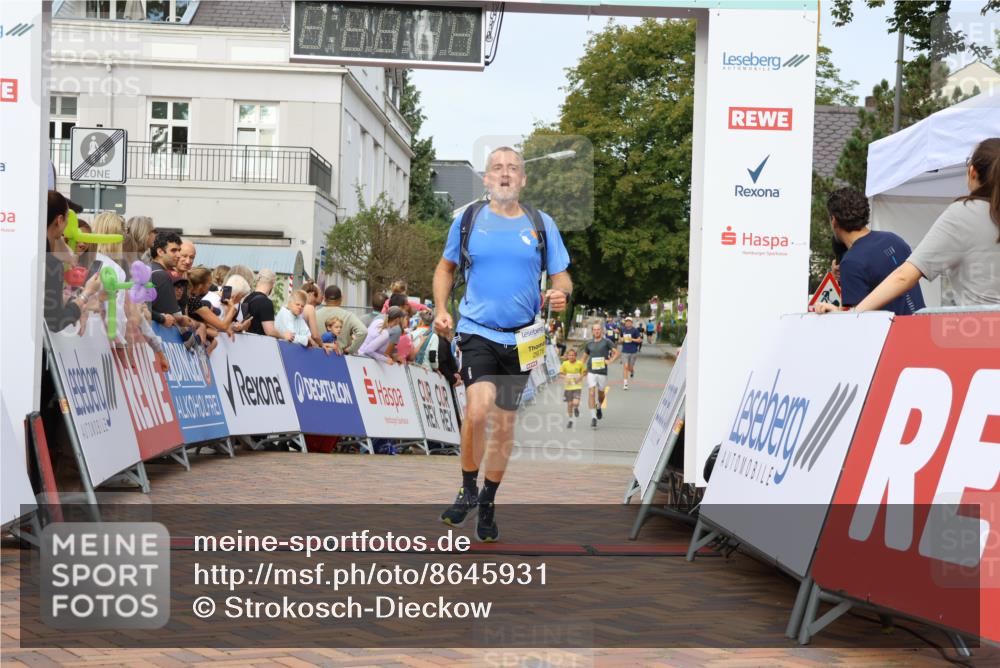 31.08.2025 - 21. Blankeneser Heldenlauf Strokosch-Dieckow http://msf.ph/oto/8645931 31.08.2025 10:22:10 Ziel 2676, 2593 meine-sportfotos.de