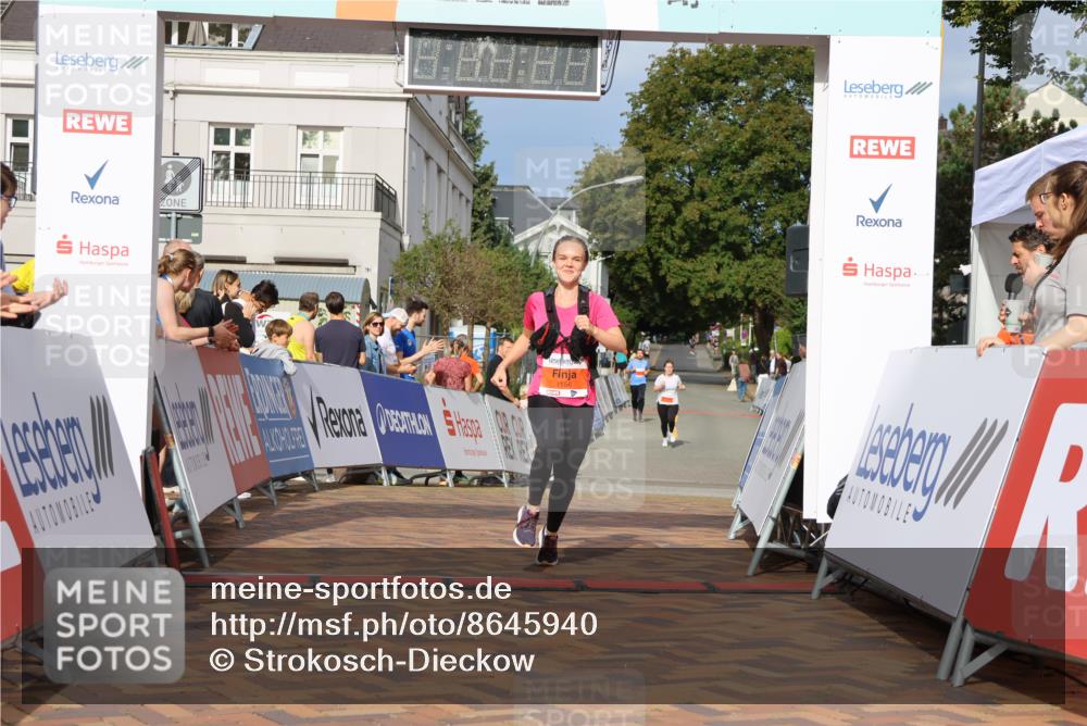 31.08.2025 - 21. Blankeneser Heldenlauf Strokosch-Dieckow http://msf.ph/oto/8645940 31.08.2025 09:54:42 Ziel 1156 meine-sportfotos.de