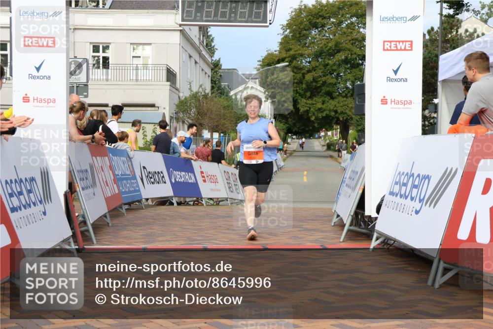 31.08.2025 - 21. Blankeneser Heldenlauf Strokosch-Dieckow http://msf.ph/oto/8645996 31.08.2025 09:54:03 Ziel 1030 meine-sportfotos.de