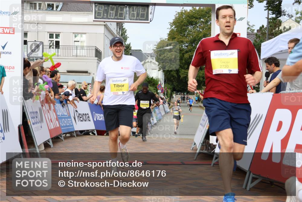 31.08.2025 - 21. Blankeneser Heldenlauf Strokosch-Dieckow http://msf.ph/oto/8646176 31.08.2025 10:21:52 Ziel 2720, 2526, 2123, 2272, 2271, 2273 meine-sportfotos.de