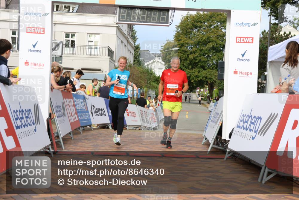 31.08.2025 - 21. Blankeneser Heldenlauf Strokosch-Dieckow http://msf.ph/oto/8646340 31.08.2025 09:53:06 Ziel 1061, 1133, 1163 meine-sportfotos.de