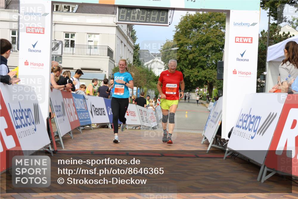 31.08.2025 - 21. Blankeneser Heldenlauf Strokosch-Dieckow http://msf.ph/oto/8646365 31.08.2025 09:53:06 Ziel 1061, 1133, 1163 meine-sportfotos.de