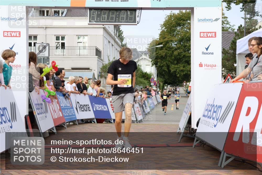 31.08.2025 - 21. Blankeneser Heldenlauf Strokosch-Dieckow http://msf.ph/oto/8646451 31.08.2025 10:21:22 Ziel 2565, 2392 meine-sportfotos.de