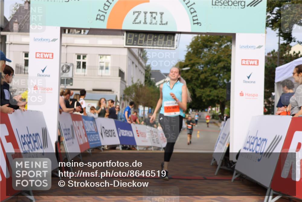 31.08.2025 - 21. Blankeneser Heldenlauf Strokosch-Dieckow http://msf.ph/oto/8646519 31.08.2025 09:52:50 Ziel 1092, 1058 meine-sportfotos.de