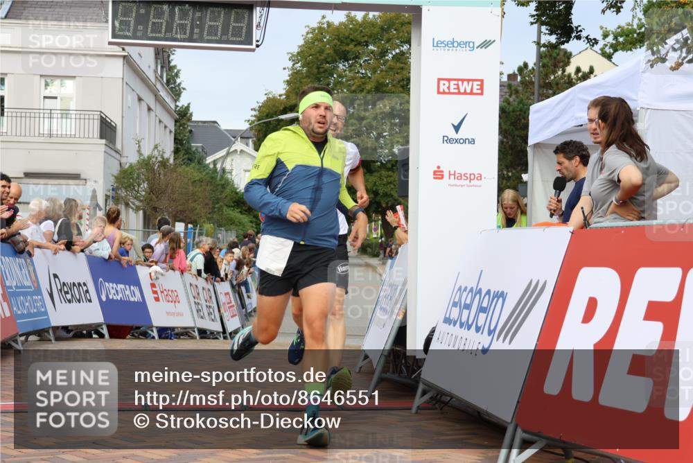 31.08.2025 - 21. Blankeneser Heldenlauf Strokosch-Dieckow http://msf.ph/oto/8646551 31.08.2025 10:21:04 Ziel 2356, 2513 meine-sportfotos.de