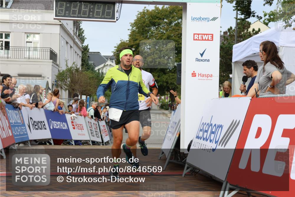31.08.2025 - 21. Blankeneser Heldenlauf Strokosch-Dieckow http://msf.ph/oto/8646569 31.08.2025 10:21:03 Ziel 2356, 2513 meine-sportfotos.de