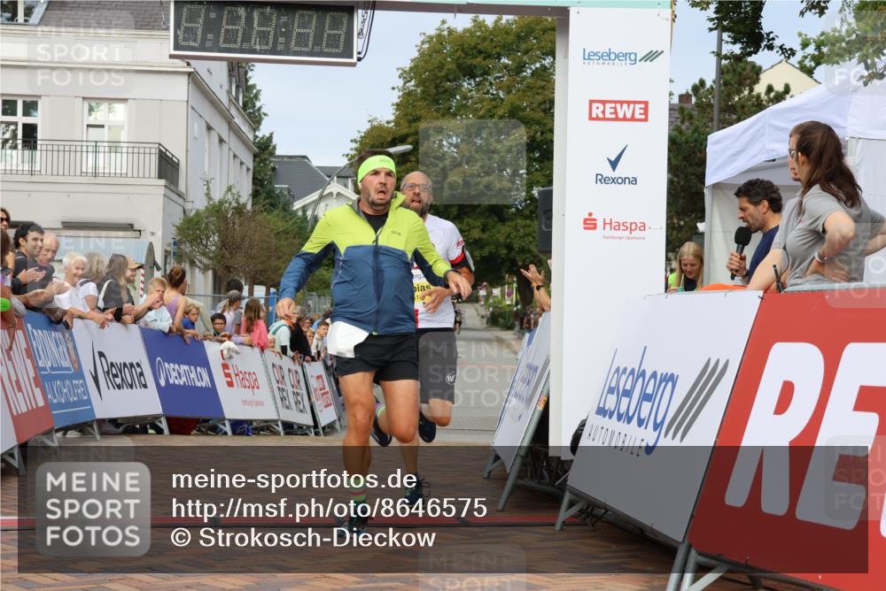 31.08.2025 - 21. Blankeneser Heldenlauf Strokosch-Dieckow http://msf.ph/oto/8646575 31.08.2025 10:21:03 Ziel 2356, 2513 meine-sportfotos.de