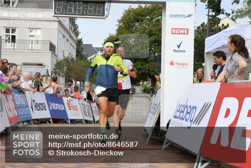 31.08.2025 - 21. Blankeneser Heldenlauf Strokosch-Dieckow http://msf.ph/oto/8646587 31.08.2025 10:21:03 Ziel 2356, 2513 meine-sportfotos.de
