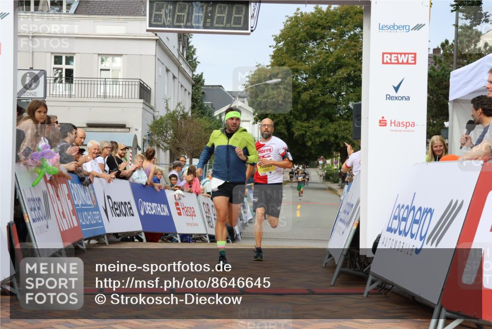 31.08.2025 - 21. Blankeneser Heldenlauf Strokosch-Dieckow http://msf.ph/oto/8646645 31.08.2025 10:21:03 Ziel 2356, 2513 meine-sportfotos.de