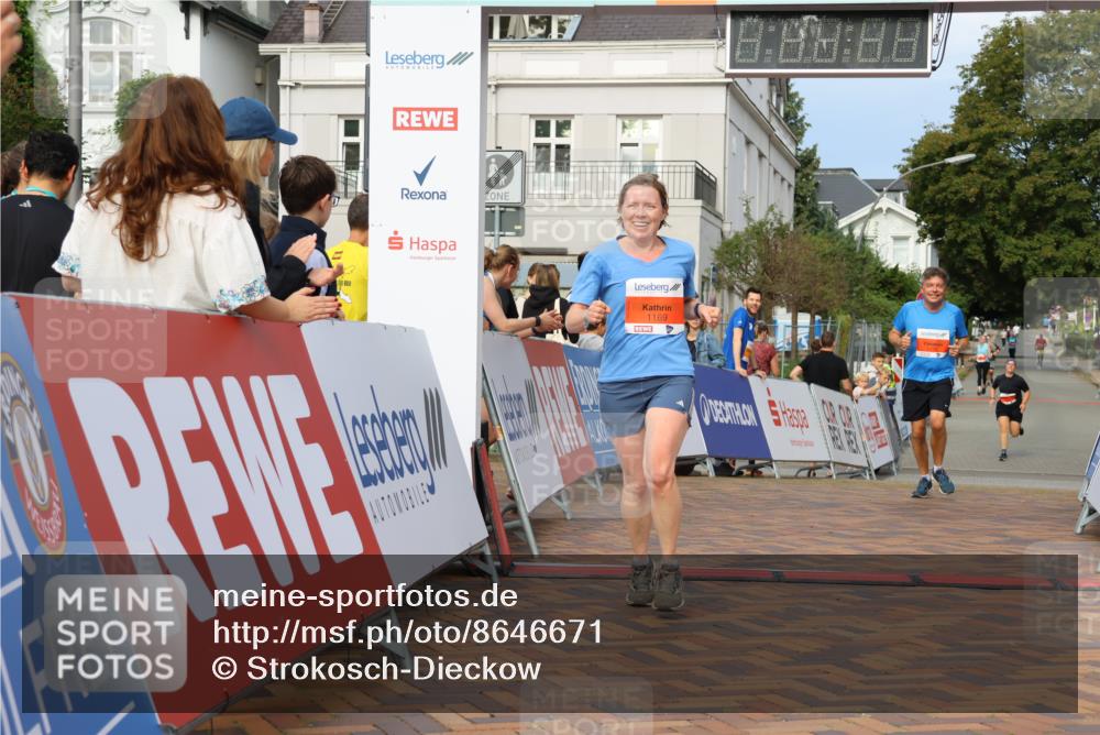 31.08.2025 - 21. Blankeneser Heldenlauf Strokosch-Dieckow http://msf.ph/oto/8646671 31.08.2025 09:52:38 Ziel 1169, 1170 meine-sportfotos.de