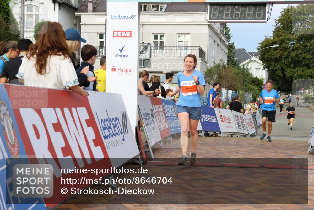 31.08.2025 - 21. Blankeneser Heldenlauf Strokosch-Dieckow http://msf.ph/oto/8646704 31.08.2025 09:52:38 Ziel 1169, 1170 meine-sportfotos.de