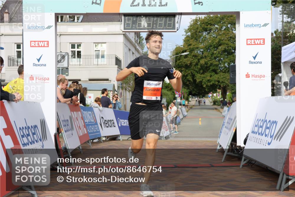 31.08.2025 - 21. Blankeneser Heldenlauf Strokosch-Dieckow http://msf.ph/oto/8646754 31.08.2025 09:51:54 Ziel 1110 meine-sportfotos.de