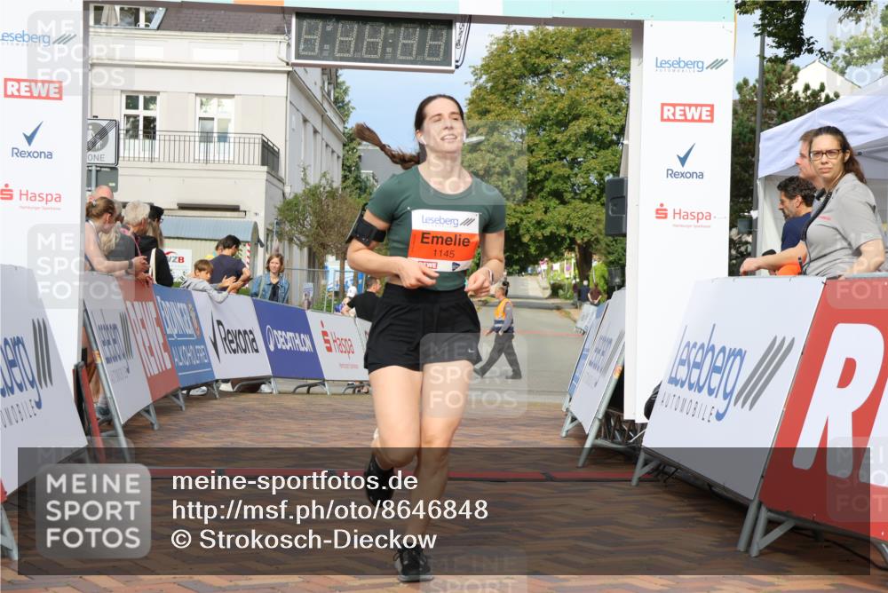 31.08.2025 - 21. Blankeneser Heldenlauf Strokosch-Dieckow http://msf.ph/oto/8646848 31.08.2025 09:51:25 Ziel 1081, 1074, 1145 meine-sportfotos.de