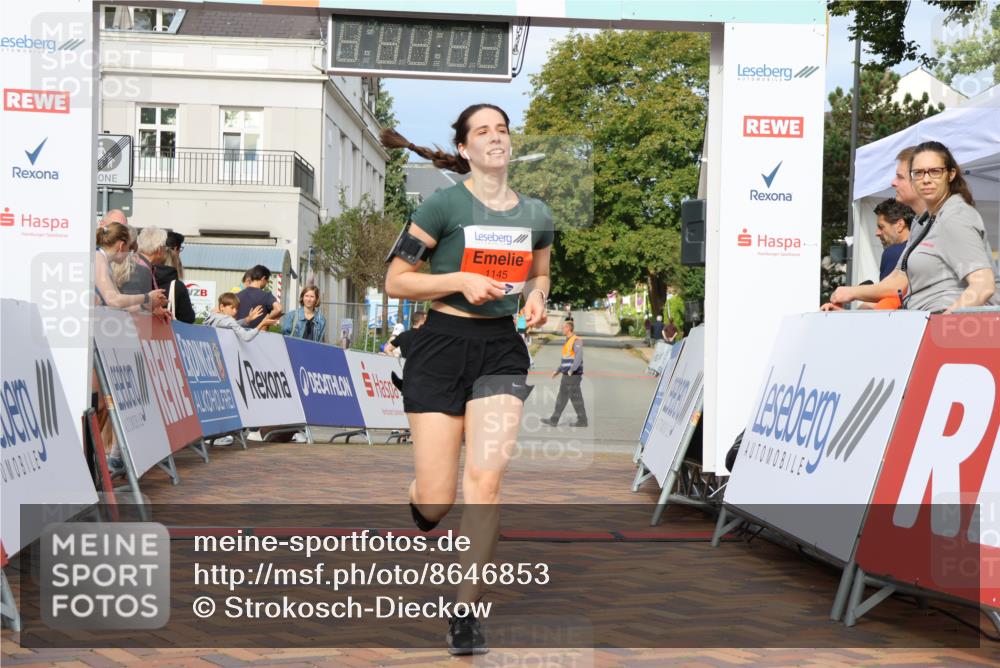 31.08.2025 - 21. Blankeneser Heldenlauf Strokosch-Dieckow http://msf.ph/oto/8646853 31.08.2025 09:51:25 Ziel 1081, 1074, 1145 meine-sportfotos.de