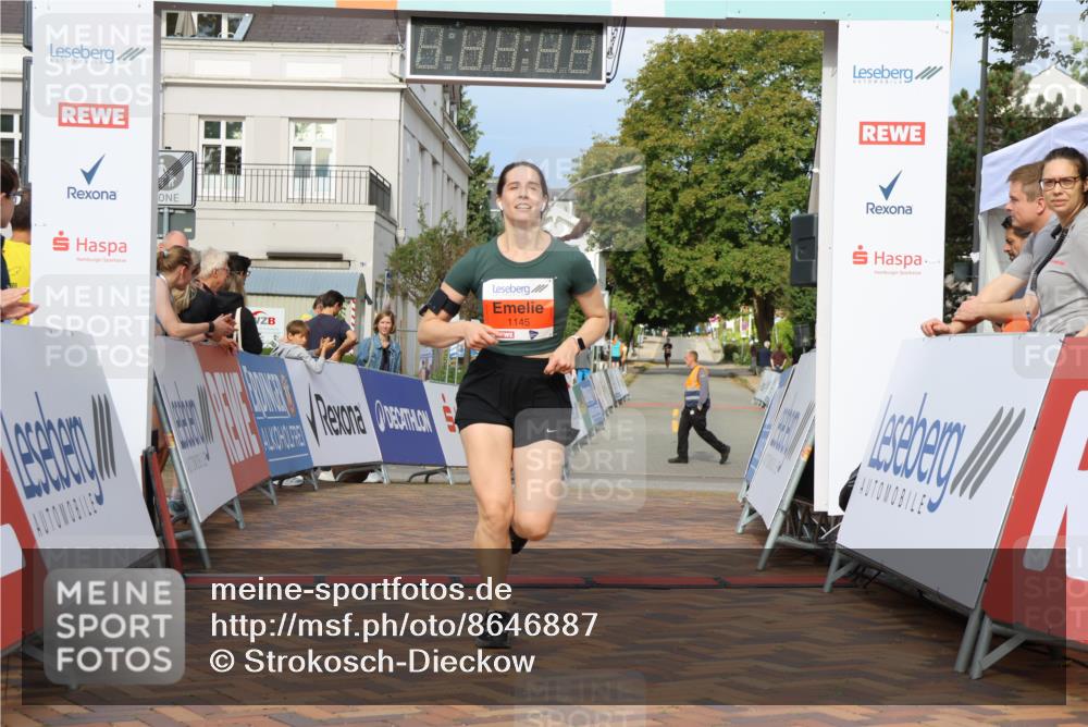 31.08.2025 - 21. Blankeneser Heldenlauf Strokosch-Dieckow http://msf.ph/oto/8646887 31.08.2025 09:51:25 Ziel 1081, 1074, 1145 meine-sportfotos.de