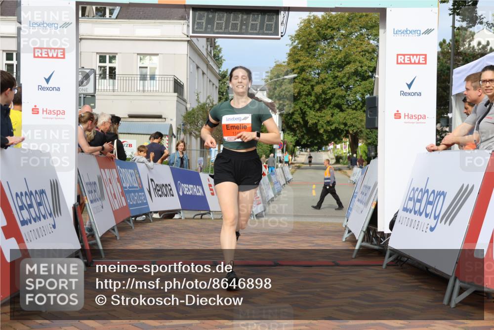 31.08.2025 - 21. Blankeneser Heldenlauf Strokosch-Dieckow http://msf.ph/oto/8646898 31.08.2025 09:51:24 Ziel 1081, 1074, 1145 meine-sportfotos.de