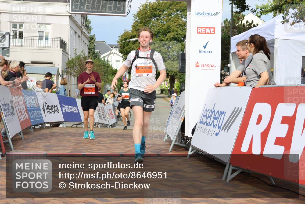 31.08.2025 - 21. Blankeneser Heldenlauf Strokosch-Dieckow http://msf.ph/oto/8646951 31.08.2025 09:51:21 Ziel 1081, 1074, 1145 meine-sportfotos.de