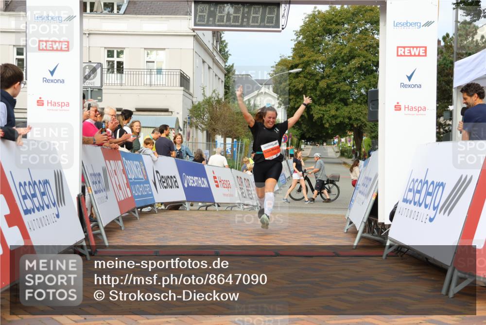31.08.2025 - 21. Blankeneser Heldenlauf Strokosch-Dieckow http://msf.ph/oto/8647090 31.08.2025 09:50:19 Ziel 1005 meine-sportfotos.de