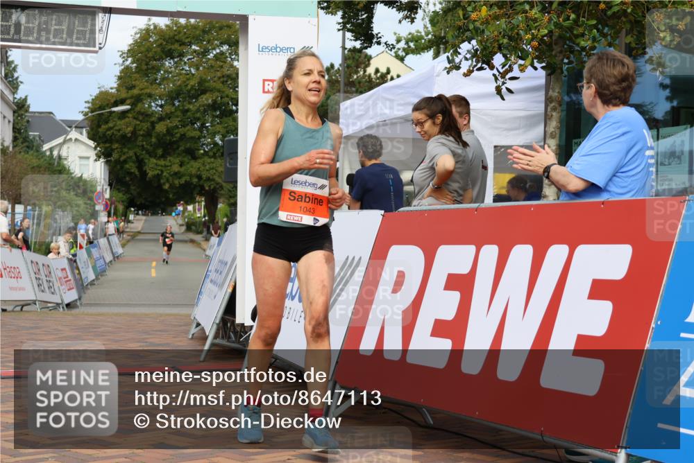31.08.2025 - 21. Blankeneser Heldenlauf Strokosch-Dieckow http://msf.ph/oto/8647113 31.08.2025 09:50:09 Ziel 1176, 1102, 1103, 1043 meine-sportfotos.de