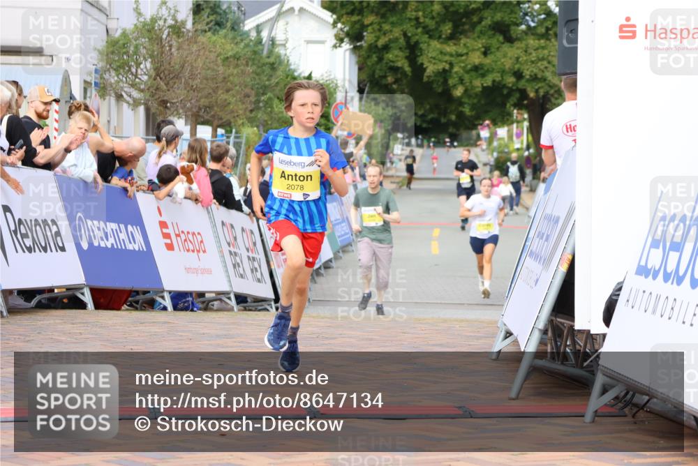 31.08.2025 - 21. Blankeneser Heldenlauf Strokosch-Dieckow http://msf.ph/oto/8647134 31.08.2025 10:20:13 Ziel 2078 meine-sportfotos.de