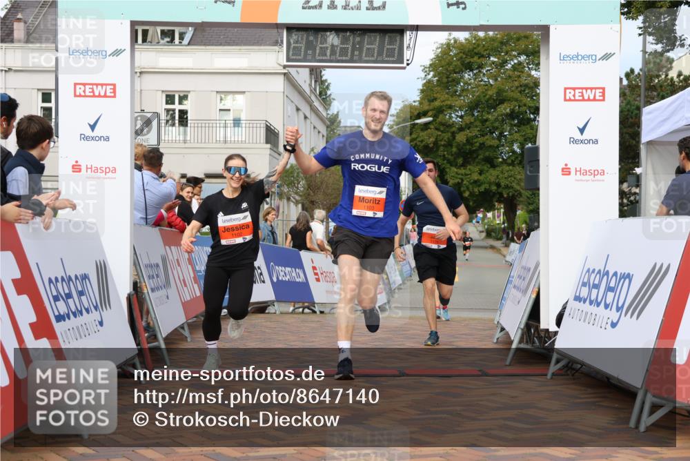 31.08.2025 - 21. Blankeneser Heldenlauf Strokosch-Dieckow http://msf.ph/oto/8647140 31.08.2025 09:50:06 Ziel 1176, 1102, 1103, 1043 meine-sportfotos.de