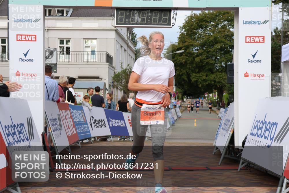 31.08.2025 - 21. Blankeneser Heldenlauf Strokosch-Dieckow http://msf.ph/oto/8647231 31.08.2025 09:49:48 Ziel 1003, 1069 meine-sportfotos.de