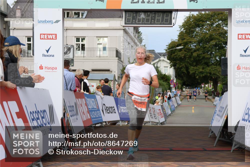 31.08.2025 - 21. Blankeneser Heldenlauf Strokosch-Dieckow http://msf.ph/oto/8647269 31.08.2025 09:49:48 Ziel 1003, 1069 meine-sportfotos.de